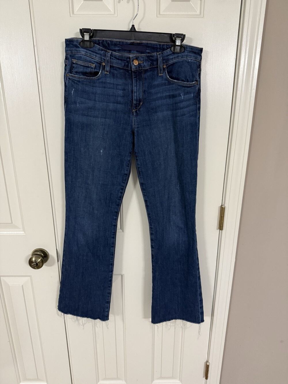Joe’s Jeans Petite Bootcut Women’s 29 Dark Wash Lightly Distressed Raw Hem